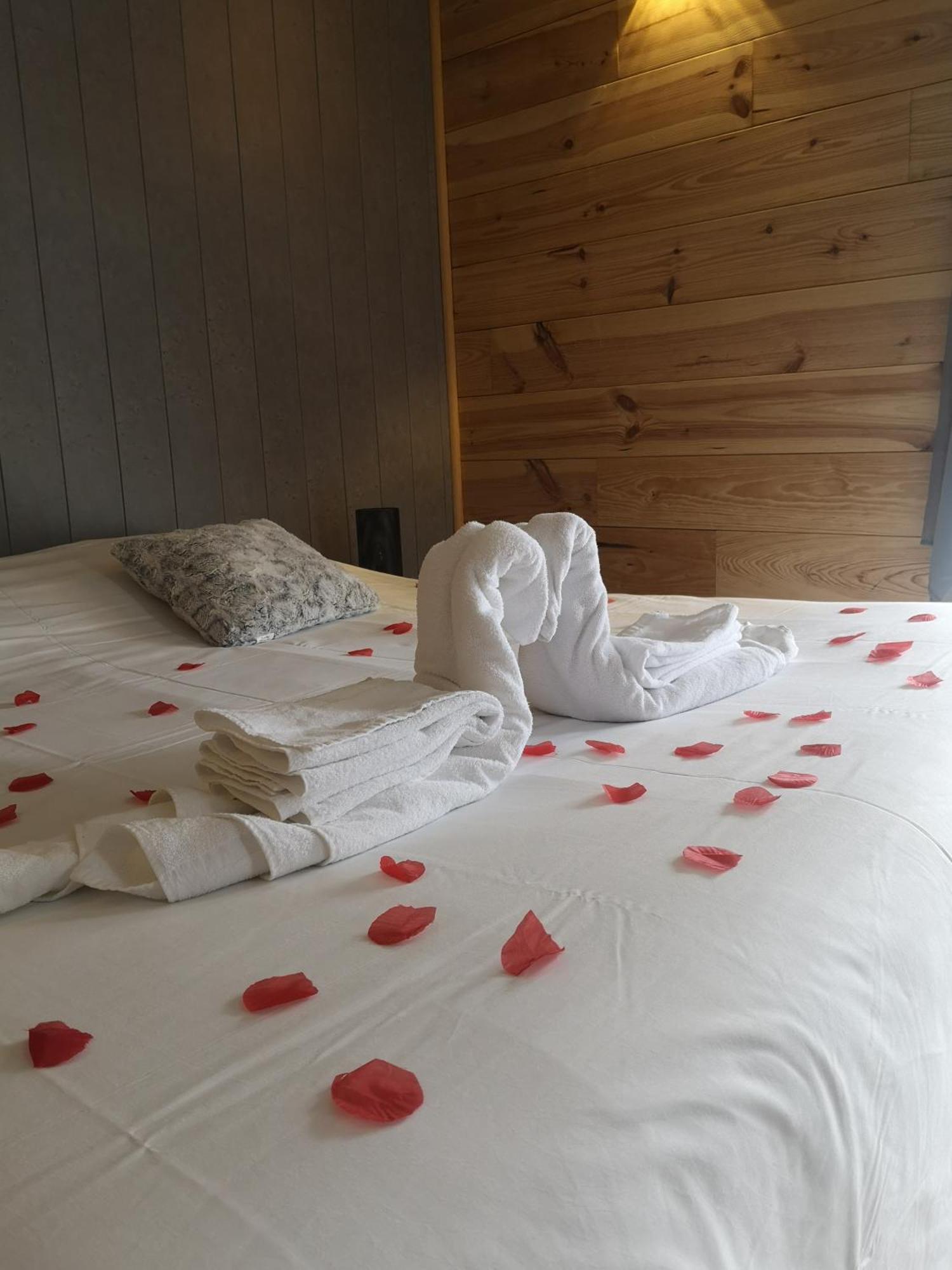 Hotel L'Imprevu Saint Lary Soulan Zimmer foto